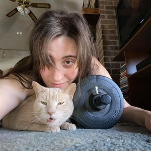 Meet your Posher, Cynthia